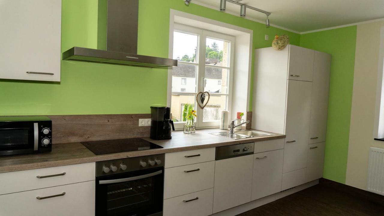 Ferienhaus Alte Schule Volkesfeld Bagian luar foto